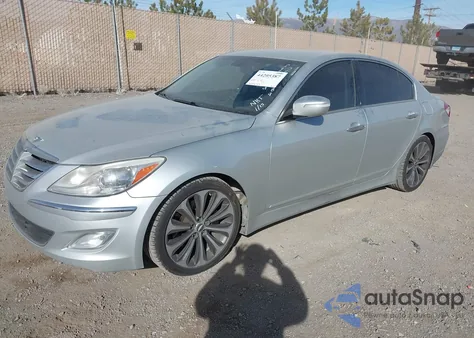 2013 Hyundai Genesis 3.8 z USA, uszkodzony, nr VIN KMHGC4DD1DU245989